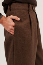 MEN’S WOOL PANTS (BROWN)