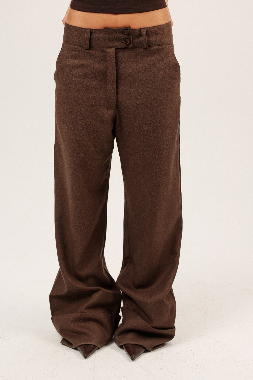 FOLDED WOOL PANTS (BROWN)