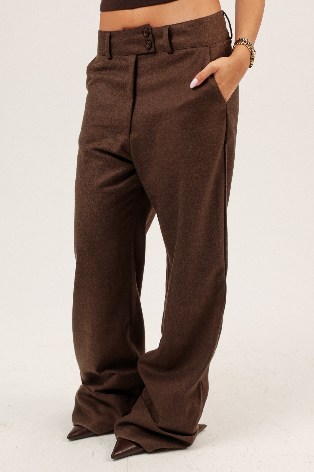 FOLDED WOOL PANTS (BROWN)
